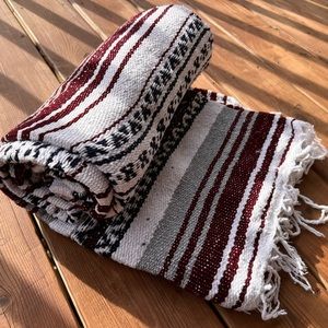 Traditional Mexican Yoga Blanket 🧘‍♀️